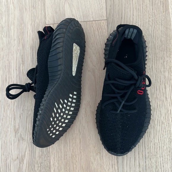 YEEZY BOOST 350 V2 Bred - Picture 3 of 4